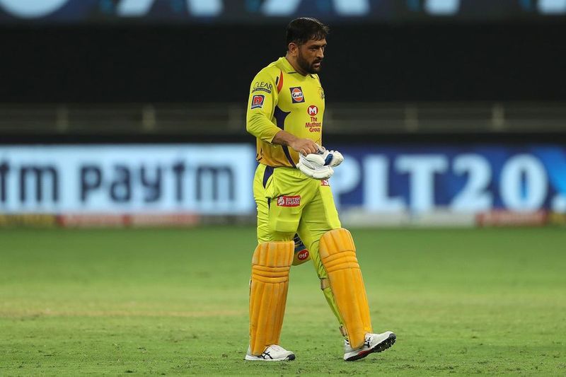 ipl 2020 Harbhajan Singh agrees with Irfan Pathan on his tweet on dhoni