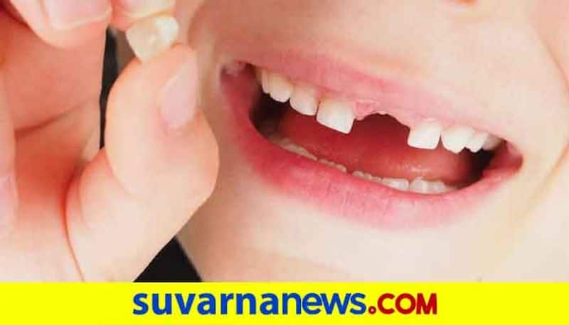 What is the sign of seeing a broken tooth dream according to swapna shastra