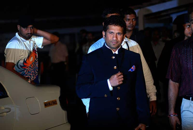 Sachin Tendulkar and other cricket stars unite to support India amidst COVID pandemic-ayh