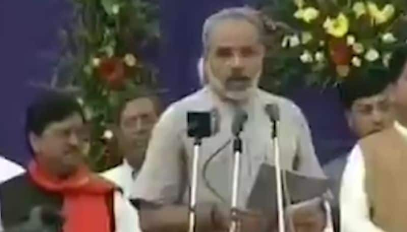 From the archives: Watch video of Modi taking oath as Gujarat CM in 2001