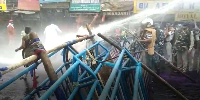 Chemical-laden water used in cannons by Kolkata Police on party workers, claims BJP  -dbr