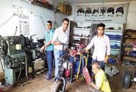 Farmer has made a spray machine, the price sold in the market for five lakhs is only 90 thousand