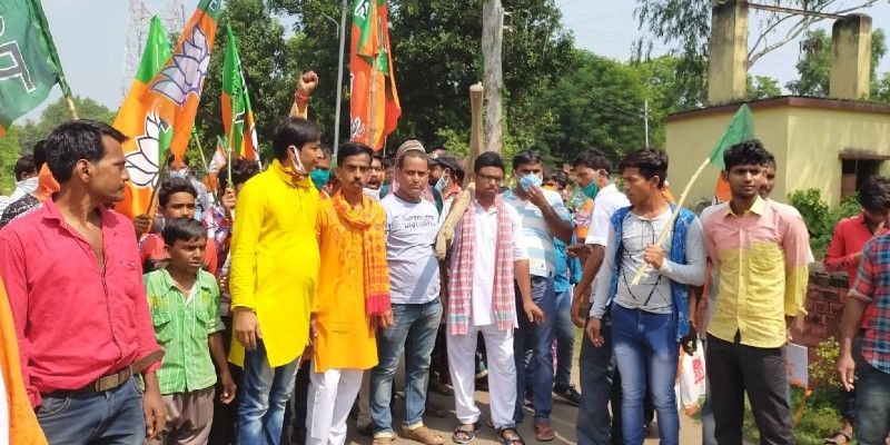 BJP workers stage protest over 'political killings' in West Bengal-dbr