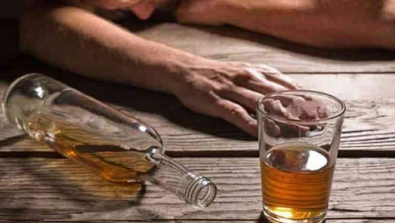 4 year old boy died after drinking alcohol in vellore