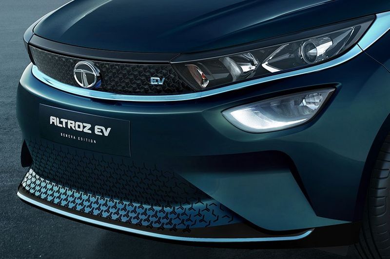 Tata Altroz electric car able to deliver 40 percent more range than Nexon EV ckm