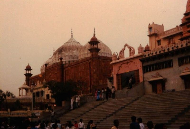 Petition filed in Mathura court seeking a ground radiology test of Agra Jama Masjid ckm