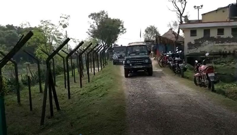 Bangladesh restricts border travel with India for 14 days amid spike in COVID-19 cases-dnm