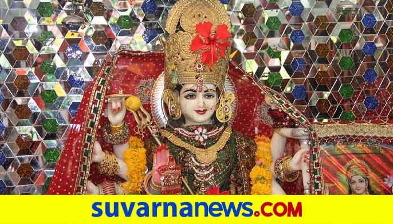 Importance of nine forms of goddess durga on Navarathri