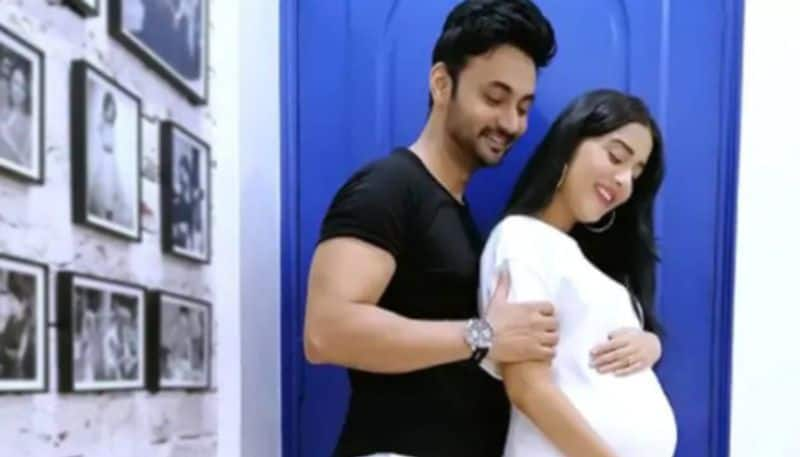 amrita rao shares pregnancy news in ninth her month