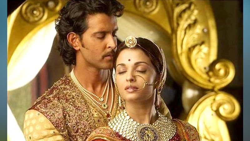 13 years of Jodhaa Akbar: Hrithik Roshan remembers the iconic role of Mughal emperor-SYT