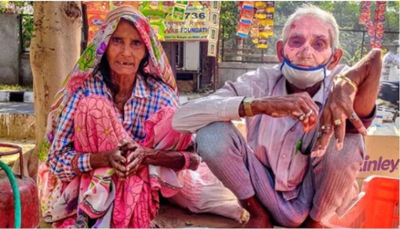 70-year-old couple sells tea on Delhi street after son abandons them