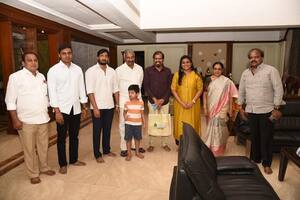ఘనంగా ఎమ్మెల్యే రోజా భర్త సెల్వమణి బర్త్ డే సెలబ్రేషన్స్ (ఫోటోలు)