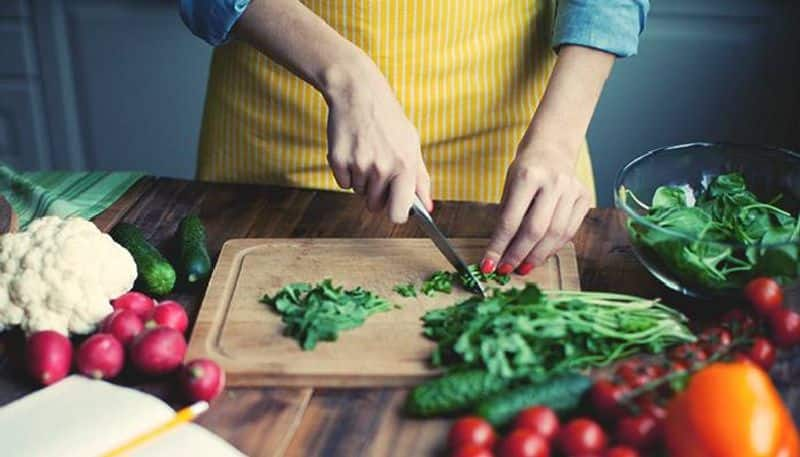 Can we eat leafy vegetables in the rainy season rsl