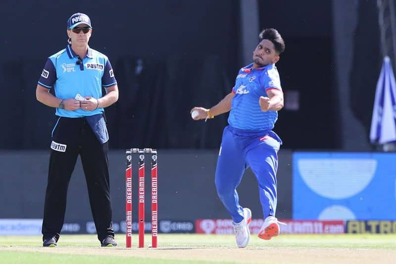 IPL 2020 Aakash Chopra criticizes Shreyas Iyers Captaincy Errors