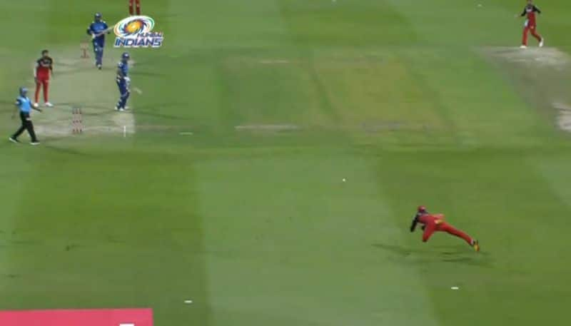 ipl 2020 watch stunning catch by Devdutt Padikkal to out Saurabh Tiwary