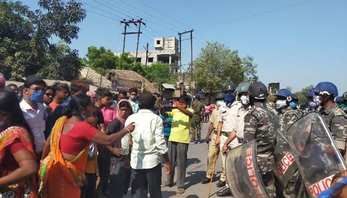 থানার লকআপে নাবালকের মৃত্যু, পুলিশের বিরুদ্ধে বিক্ষোভে রণক্ষেত্র  মল্লারপুর