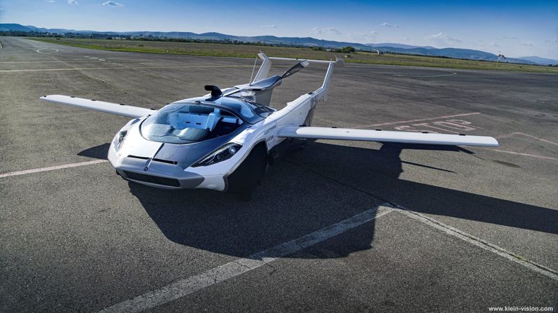 KleinVision develop Flying car transforms road vehicle into flight in less than 3 minutes ckm