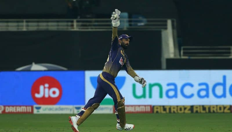 IPL 2020 KKR vs RR Dinesh Karthik break MS Dhoni Record