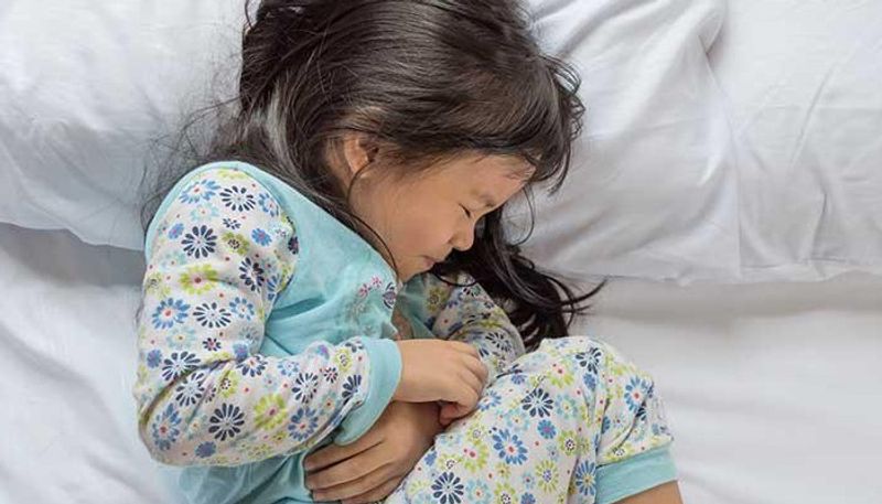 symptoms of urinary tract infection in kids