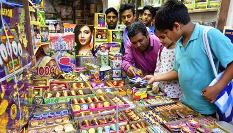 Kolkata s Lalbazar issues SOP for bursting crackers during Diwali-dbr