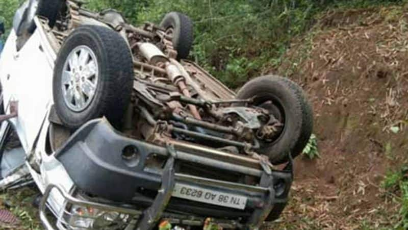 erode car accident... 4 people killed