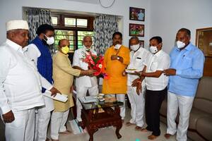 Karnataka bypolls: Celebrations begin at CM’s residence as Munirathna leads in 15th round of counting