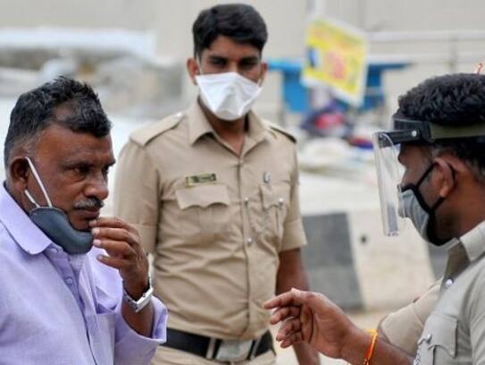 It is necessary to wear a mask in Delhi even in a private car, otherwise it will be fined