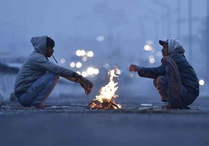 Weather Report: পুরভোটের সকালে জাঁকিয়ে শীত কলকাতায়, সকাল থেকেই কুয়াশায় ঢেকে রয়েছে রাজ্য