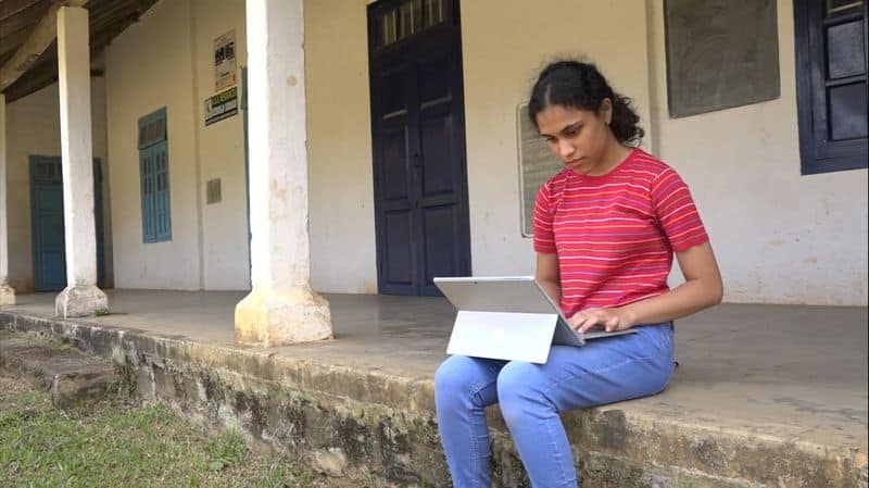 Kodagu 14-year-old girl raises funds to donate laptop, projector to a government school -ymn