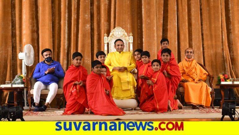 Minister Sudhakar St Somashekar Visits Sathya Sai Grama snr