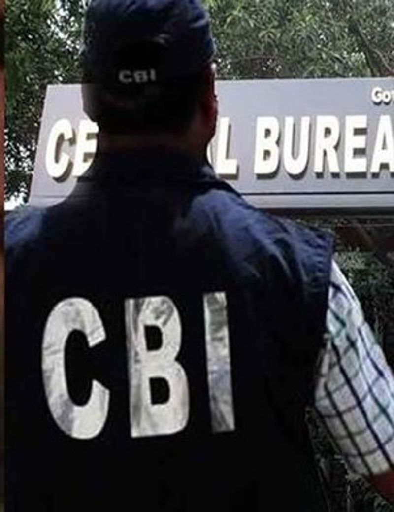 CBI raids TMC leader Vinay Mishra s house -dbr