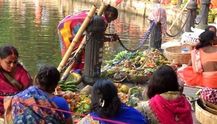 ছটপুজো নিয়ে বহাল থাকল হাইকোর্টের রায়ই, সুপ্রিম কোর্টে মুখ পুড়ল কেএমডি-এর