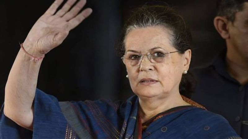 Sonia Gandhi sets up panel on economic foreign affairs and national security Manmohan Singh part of all three pod