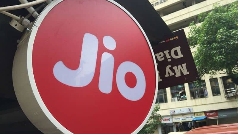 reliance jio introduces new fiber broadband plans for small and medium businesses called jiobussiness