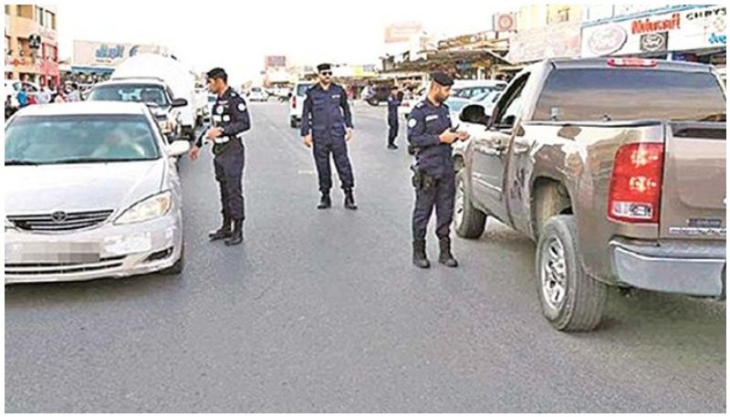 kuwait authorities found 48563 traffic violations in a week 