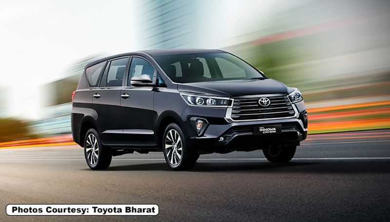 Toyota launched Innova Crysta facelift in india ckm