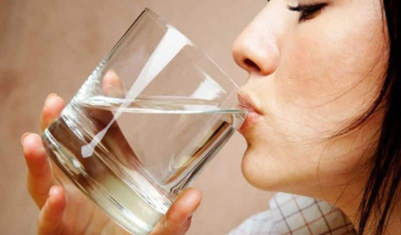 What Are the Benefits of Drinking Hot Water? rsl