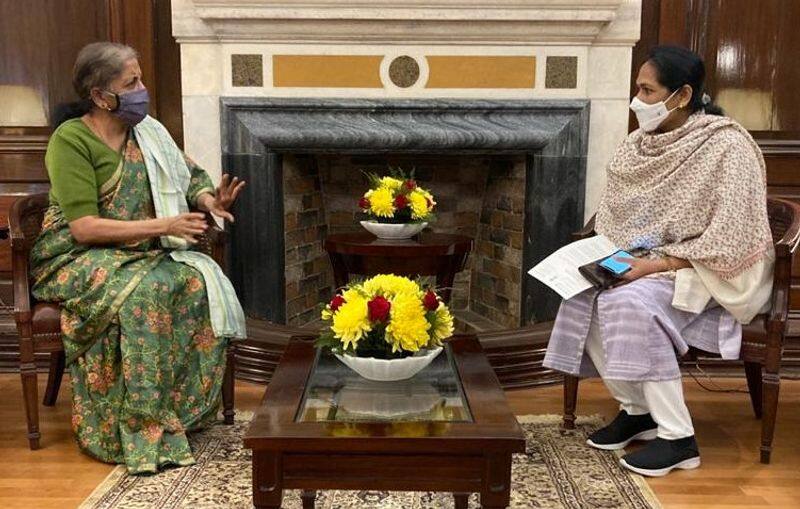 BJP MP shobha karandlaje Meets Union Finance Minister Nirmala Sitharaman rbj