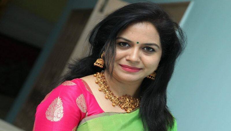 singer sunitha ready to second marriage  arj