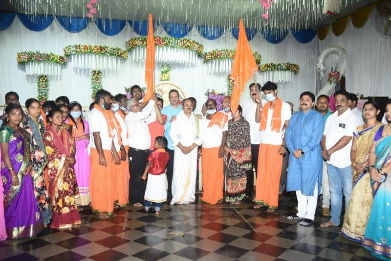 23 members of 5 families do Ghar Wapsi come back to Hindu fold Uttara Kannada mah