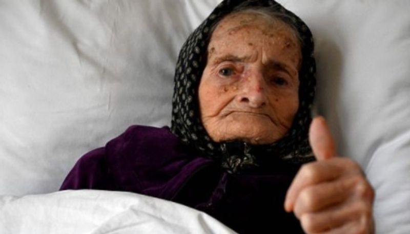 photo of 99 year old covid survivor goes viral