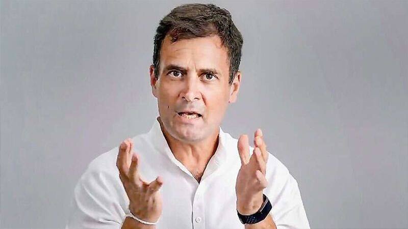 कांग्रेस सांसद ने कृषि कानूनों के खिलाफ प्रदर्शन कर रहे किसानों के समर्थन में फिर से ट्वीट किया है। राहुल गांधी ने किसानों का समर्थन करते हुए प्रधानमंत्री नरेंद्र मोदी पर निशाना साधा है।