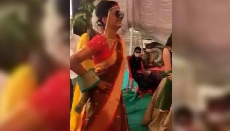 viral video of Bride Dances To Saiyaan Superstar