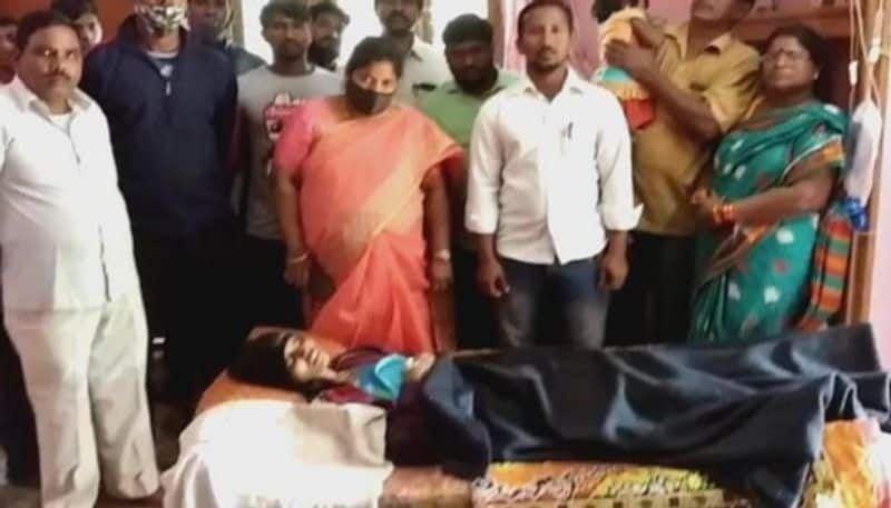 Visakhaptnam News: Husband attacks wife