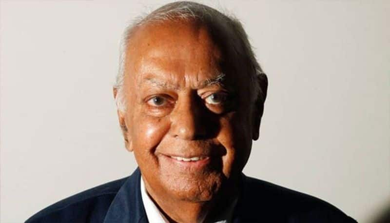 Indian origin Hari Shukla, 87, first to get coronavirus vaccine in UK