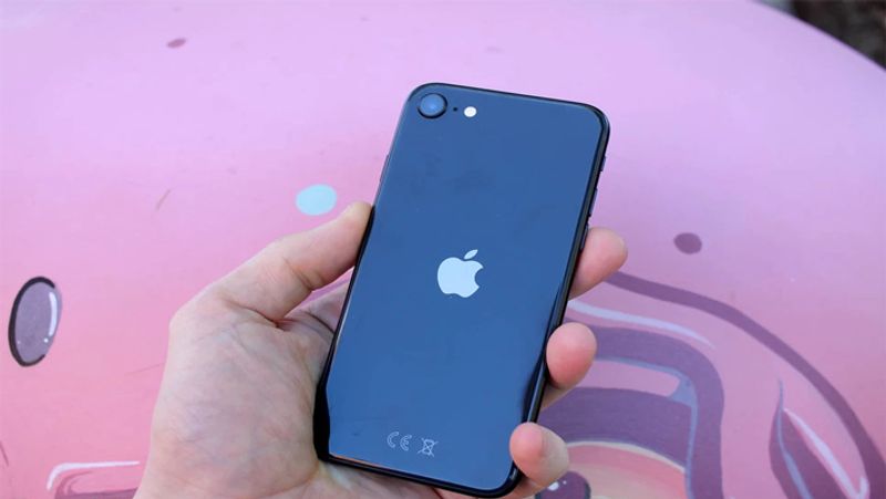 The iPhone SE 3 2022 could Start as Low as usd 300 Rumour