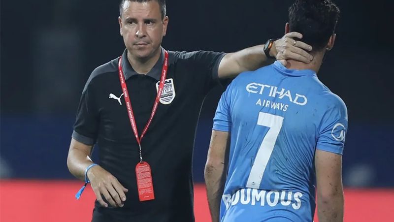 Sergio Lobera blasts Mumbai City FC boys for conceding four against Bengaluru FC-ayh