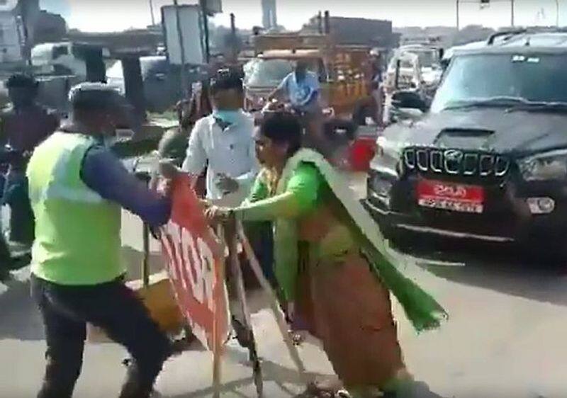 VVIP abuse YSRCP leader Devalla Revathi slaps toll booth staffer-VPN