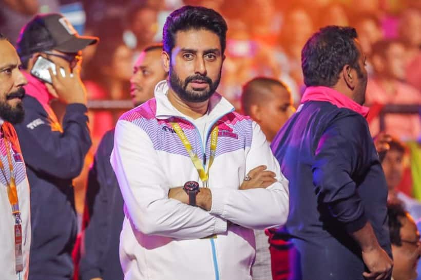 Abhishek Bachchan engages in fun conversation with Jaipur Pink Panther's family