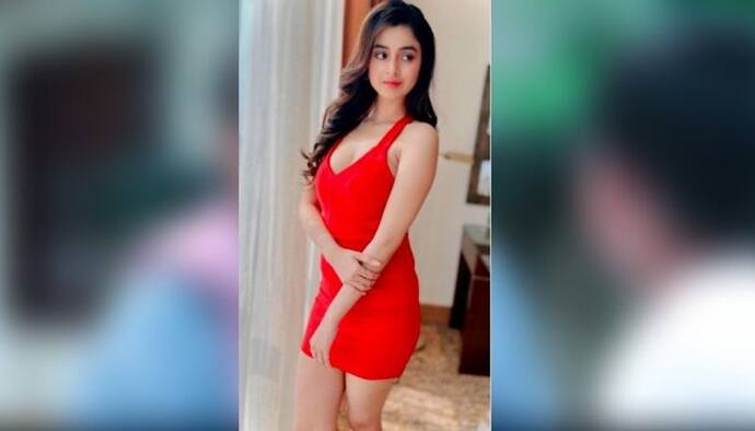 Red Hot দর্শনা, স্যাটারডে নাইটের জন্য কি প্রস্তুত বঙ্গতনয়া